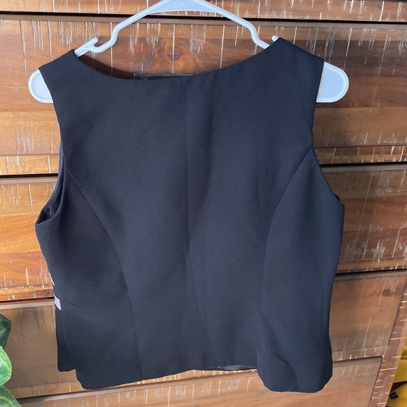 Sleeveless Black Blouse Size L - Picture 3 of 9